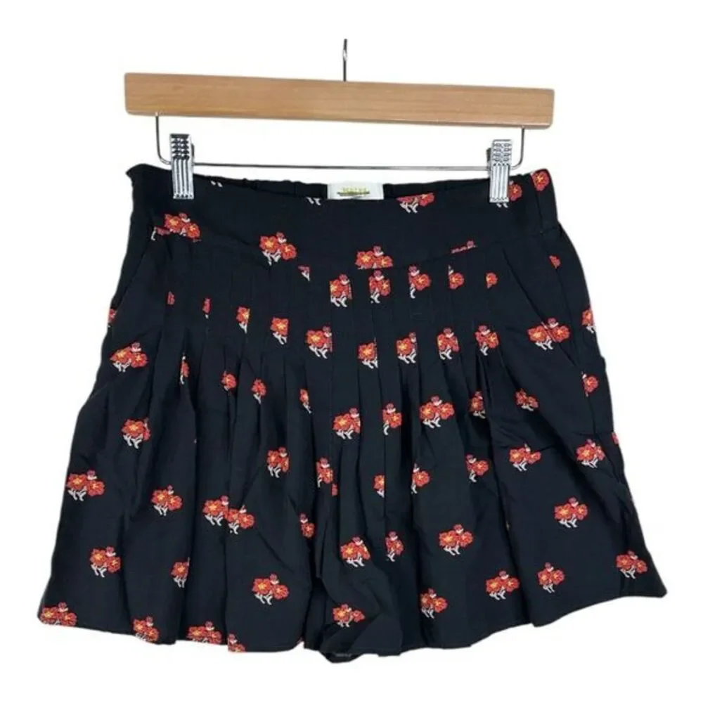 Anthropologie Maeve Floral Pleated Front Black Shorts Size‎ XS